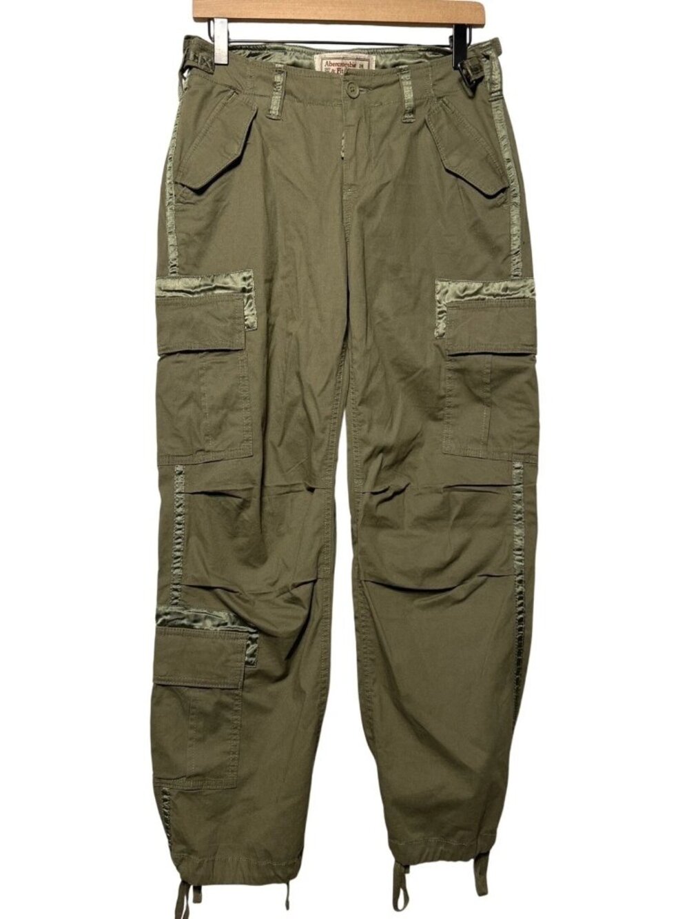 Abercrombie & Fitch paratrooper cargo pants in olive green Sz 25 NEW